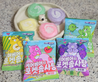 스낵스 포켓솜사탕 4가지맛 🍓딸기🍈멜론🍌바나나🍇포도 (총 20봉) — 5점을 준 리뷰어가 2024년 2월 올린 사용 사진