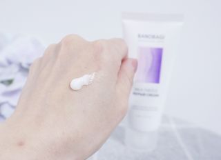 바노바기 코스메틱 바노바기 밀크 씨슬 리페어 세럼 30ml & 크림 50ml — 5점을 준 리뷰어가 2024년 4월 올린 사용 사진