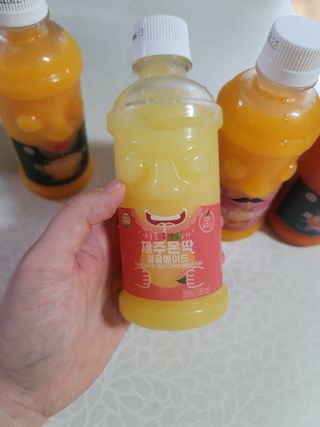 탐라원 제주의 맛, 몬딱주스 4종세트 - 한라봉몬딱주스, 천혜향몬딱주스, 청귤에이드, 당근몬딱주스 — 5점을 준 리뷰어가 2021년 7월 올린 사용 사진