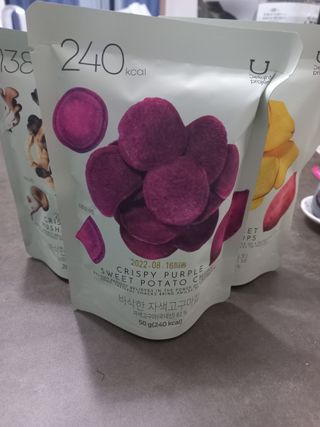 딜라이트 프로젝트 바삭한 원물칩 3종 고구마칩, 자색고구마칩, 느타리버섯칩 [총 6봉지] — 4.5점을 준 리뷰어가 2022년 3월 올린 사용 사진
