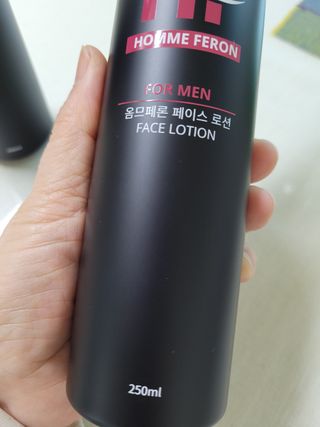 웰피아생활건강 웰피아 올인원 남성화장품 옴므페론 — 5점을 준 리뷰어가 2023년 5월 올린 사용 사진