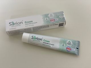 건선/아토/습진/민감성 피부 천연보습진정크림 소리온 크림 & 센시티브 크림 50g — 4.5점을 준 리뷰어가 2022년 1월 올린 사용 사진