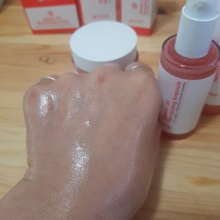 아이앤립 / EYENLIP 아이앤립 연어오일 리바이탈라이징 토너+앰플+크림 3종 세트 — 5점을 준 리뷰어가 2021년 5월 올린 사용 사진