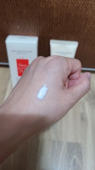 [오띠] SET_더마 컨트롤 선 크림( SPF50+ PA++++) & 100 마스크팩 x  4매 (수분/탄력/광채/장벽) — 5점을 준 리뷰어가 2022년 7월 올린 사용 사진