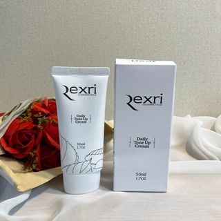 렉스리 데일리 톤업 크림 Rexri Daily Tone Up Cream — 5점을 준 리뷰어가 2022년 9월 올린 사용 사진