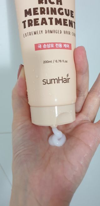 썸헤어 / SUMHAIR 썸헤어 프로틴 리치 머랭 트리트먼트 극손상모 전용 케어 — 4점을 준 리뷰어가 2021년 5월 올린 사용 사진