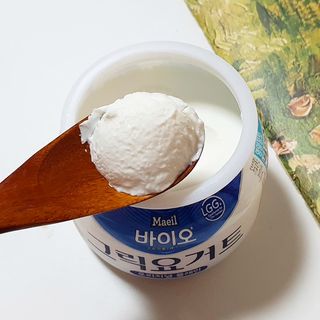 매일바이오 그릭요거트 오리지널 플레인 4개, 로스터리 커피믹스 4개 — 5점을 준 리뷰어가 2021년 12월 올린 사용 사진