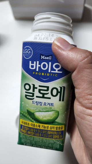 LIVE 매일바이오 알로에 드링킹 요거트 — 5점을 준 리뷰어가 2022년 4월 올린 사용 사진