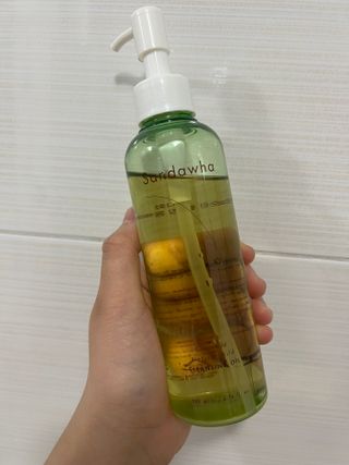 스킨큐어 산다화 순한 클렌징 동백 오일 200ml — 4.5점을 준 리뷰어가 2023년 6월 올린 사용 사진