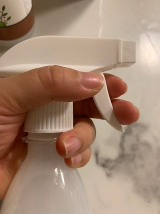 [엠메이데이] 그린티 피톤치드 감쪽같이 500ml + 손소독액 50ml — 5점을 준 리뷰어가 2021년 12월 올린 사용 사진