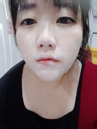 IO 아이오 오늘도 넌 예뻐 - 데일리딥 클렌징폼 — 5점을 준 리뷰어가 2021년 2월 올린 사용 사진