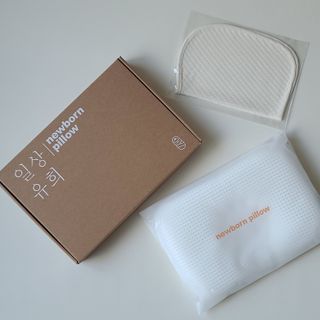 일상유희 newborn 뉴본필로우 아기두상관리베개 — 5점을 준 리뷰어가 2023년 1월 올린 사용 사진
