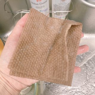 블뤼엔 일회용 수세미 — 3.5점을 준 리뷰어가 2021년 3월 올린 사용 사진