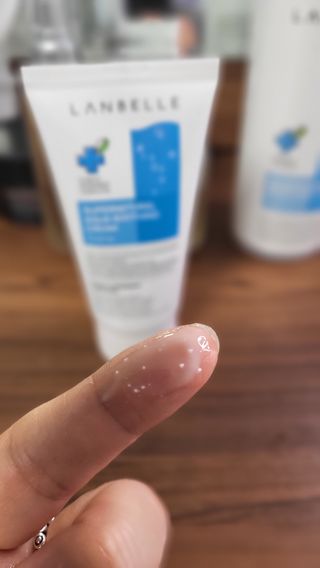 랑벨 수퍼내츄럴 아쿠아 수딩 크림 100ml — 5점을 준 리뷰어가 2022년 4월 올린 사용 사진