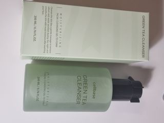 프리마인 메이크업과 들뜨는 각질까지 한방에 깐달걀로! 순하기까지한 셀베이스 그린티클렌저(200ml) — 5점을 준 리뷰어가 2023년 3월 올린 사용 사진