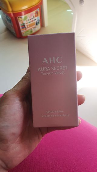 AHC 아우라 시크릿 톤업 벨벳 — 5점을 준 리뷰어가 2021년 4월 올린 사용 사진
