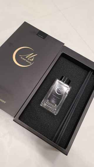 프리미엄 센트문 퍼퓸 디퓨저 100ml — 5점을 준 리뷰어가 2022년 12월 올린 사용 사진