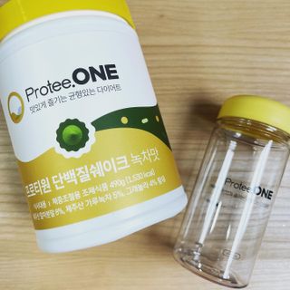 프로티원 단백질쉐이크 녹차맛 2주분 1통+보틀 — 5점을 준 리뷰어가 2021년 9월 올린 사용 사진