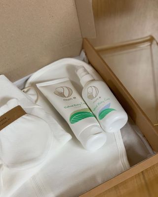 mom e 맘이 내추럴 베이비 케어 크림+바디오일 — 5점을 준 리뷰어가 2021년 1월 올린 사용 사진