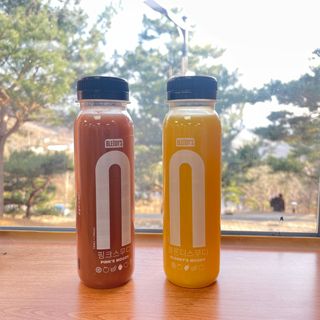 BLENDY'S 핑크 스무디+블론디 스무디 — 5점을 준 리뷰어가 2021년 11월 올린 사용 사진