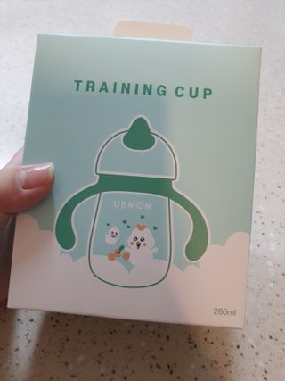 유비맘 트라이탄 코니빨대컵_컬러 랜덤 발송 — 5점을 준 리뷰어가 2021년 1월 올린 사용 사진