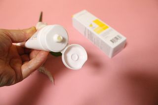 랑벨 비타 에너지 잡티 크림 75ml (피부 속 기미완화크림) — 5점을 준 리뷰어가 2022년 4월 올린 사용 사진