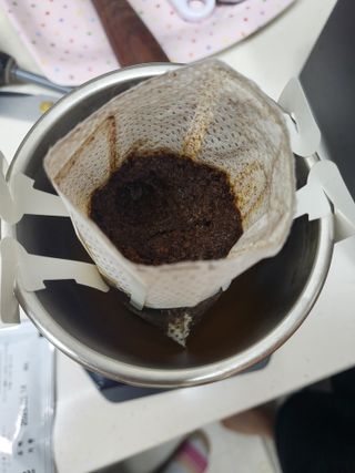 스트라바 햄프커피 드립백 디카페인 — 5점을 준 리뷰어가 2023년 5월 올린 사용 사진