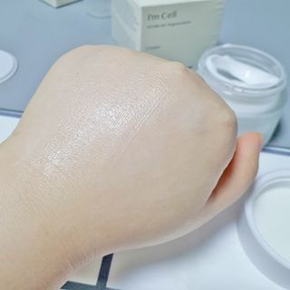 아이엠셀 하이드로 B5 리제너레이션 크림 — 5점을 준 리뷰어가 2021년 5월 올린 사용 사진