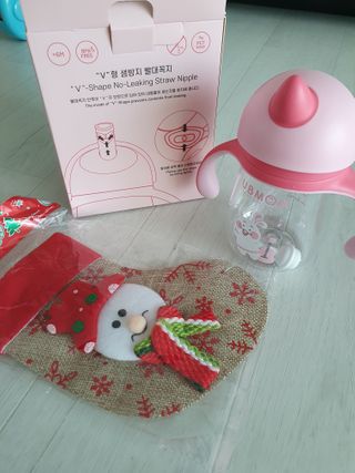 유비맘 트라이탄 코니빨대컵_컬러 랜덤 발송 — 3점을 준 리뷰어가 2020년 12월 올린 사용 사진