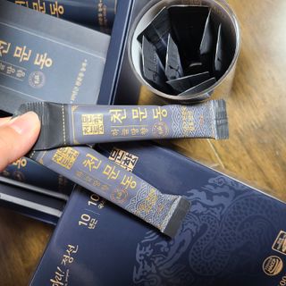 팜코바이오 파프리카 스틱젤리 / 황기력 / 천문동 건강젤리 — 4점을 준 리뷰어가 2022년 10월 올린 사용 사진