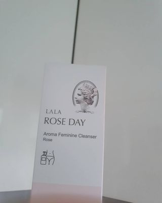라라로즈데이 시즌2 여성청결제 200ml 아로마 페미민 클렌저, 독일더마인증 — 5점을 준 리뷰어가 2021년 9월 올린 사용 사진