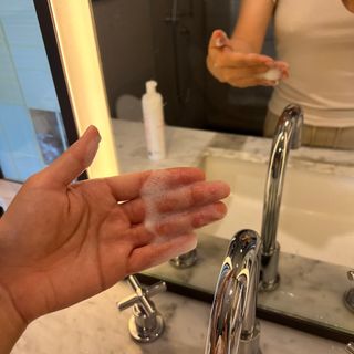 MF프리 [닥터문] 유산균 락토케어 질경초 여성청결제 200ml (폼타입) — 5점을 준 리뷰어가 2024년 8월 올린 사용 사진