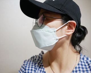 [이지아 마스크] 애니가드 더솔루션마스크 KF80 대형 컬러 4종 — 5점을 준 리뷰어가 2021년 6월 올린 사용 사진