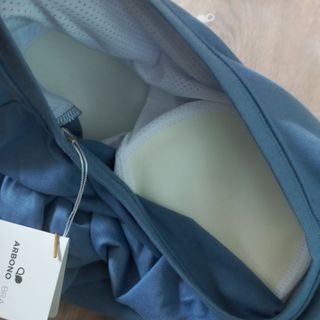 아르보노브라 아르보노 10color 데일리 반팔 노브라티 — 3점을 준 리뷰어가 2022년 5월 올린 사용 사진