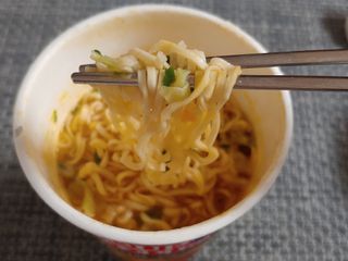 NISSIN 닛신 컵누들  4종 - 씨푸드오리지날, 씨푸드 스파이시, 씨푸드 커리, 씨푸드 XO소스 — 4점을 준 리뷰어가 2021년 11월 올린 사용 사진