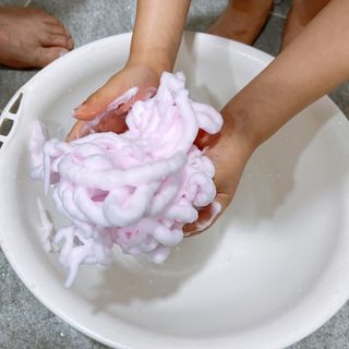 주식회사 권브라더스 [권브라더스] 목욕놀이 필수템, 핑키공주 유아버블클렌저 300ml 대용량 몽글몽글 구름 속 딸기향 — 5점을 준 리뷰어가 2021년 12월 올린 사용 사진