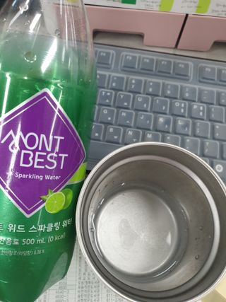 몽베스트 Montbest with Sparkling water Plain 20병 — 5점을 준 리뷰어가 2022년 7월 올린 사용 사진
