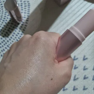 리엔케이 핑크 볼륨 래디언스 컬러크림 스페셜 에디션 3종 — 5점을 준 리뷰어가 2022년 10월 올린 사용 사진