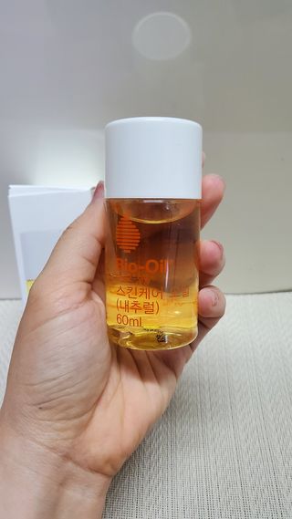 바이오오일 [바이오-오일] 스킨케어 오일 내추럴 60ml — 5점을 준 리뷰어가 2021년 12월 올린 사용 사진