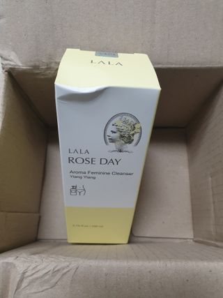 라라로즈데이 시즌2 여성청결제 200ml 아로마 페미민 클렌저, 독일더마인증 — 5점을 준 리뷰어가 2021년 9월 올린 사용 사진