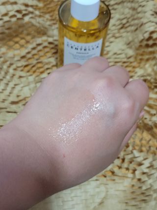 [스킨1004] 마다가스카르 센텔라 앰플 100ml — 5점을 준 리뷰어가 2024년 5월 올린 사용 사진