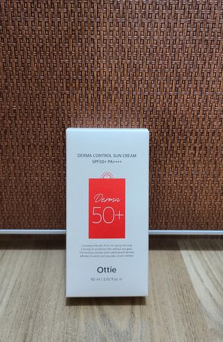 [오띠] SET_더마 컨트롤 선 크림( SPF50+ PA++++) & 100 마스크팩 x  4매 (수분/탄력/광채/장벽) — 5점을 준 리뷰어가 2022년 7월 올린 사용 사진
