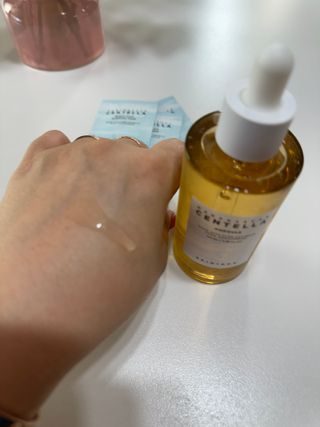 [스킨1004] 마다가스카르 센텔라 앰플 100ml — 5점을 준 리뷰어가 2024년 5월 올린 사용 사진