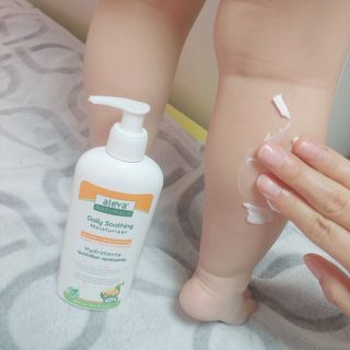 알레바 내츄럴 데일리 수딩 모이스처라이저럴 아기 로션 — 5점을 준 리뷰어가 2021년 1월 올린 사용 사진