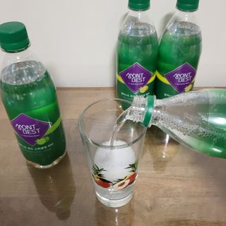 몽베스트 Montbest with Sparkling water Lime20병 — 5점을 준 리뷰어가 2021년 10월 올린 사용 사진