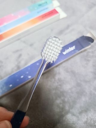 에브리모먼트 에브리 모먼트 칫솔 Every moment toothbrush — 5점을 준 리뷰어가 2022년 2월 올린 사용 사진