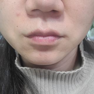 [후르디아] 올리브영 꿀과즙 립밤 2종 (블루베리/석류) — 5점을 준 리뷰어가 2021년 11월 올린 사용 사진