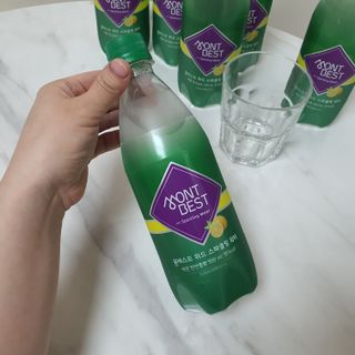 몽베스트 Montbest with Sparkling water Lemon OR Lime 20병(랜덤) — 5점을 준 리뷰어가 2023년 2월 올린 사용 사진