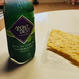몽베스트 Montbest with Sparkling water Lime20병 — 5점을 준 리뷰어가 2023년 2월 올린 사용 사진