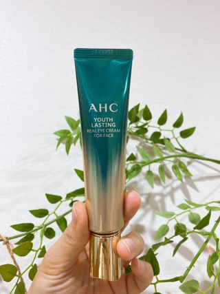 [NEW 탄력유턴 아이크림] AHC 유스 래스팅 리얼 아이크림 포 페이스 — 5점을 준 리뷰어가 2021년 2월 올린 사용 사진